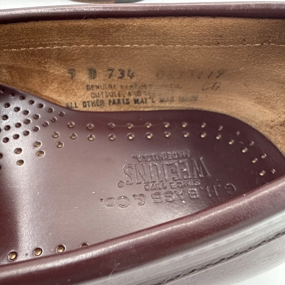 G.H. Bass & Co. Men's Weejuns Burgundy Leather Penny Loafers, Size 9D